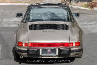 Foto 5 di 24: 1984 Porsche Carrera
