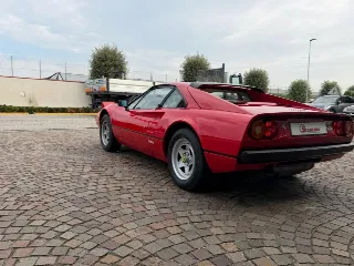 Foto 5 di 21: FERRARI 208