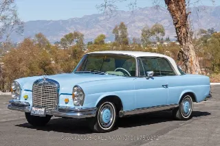Foto 10 di 24: 1968 Mercedes Benz 280SE