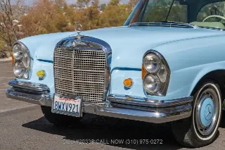 Foto 11 di 24: 1968 Mercedes Benz 280SE