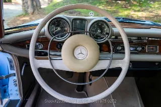 Foto 21 di 24: 1968 Mercedes Benz 280SE