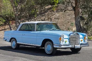 Foto 4 di 24: 1968 Mercedes Benz 280SE