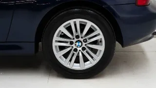 Foto 32 di 40: BMW Z3 1.8