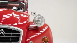 Foto 20 di 40: Citroen 2CV 6
