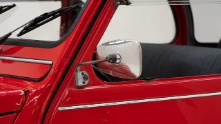 Foto 37 di 40: Citroen 2CV 6