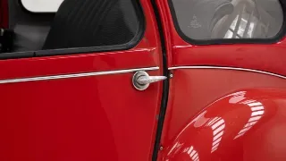Foto 39 di 40: Citroen 2CV 6
