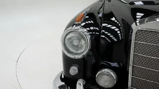 Foto 10 di 40: Mercedes-Benz 220 SE