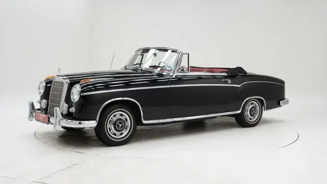 Mercedes-Benz 220 SE