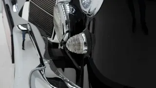 Foto 32 di 40: Mercedes-Benz 220 SE