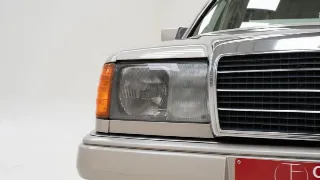 Foto 14 di 40: Mercedes-Benz 300 E