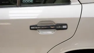 Foto 30 di 40: Mercedes-Benz 300 E