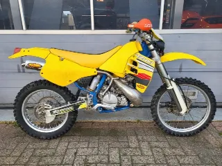 Foto 1 di 8: Suzuki RMX250 | 1992 | Route 66 Auctions