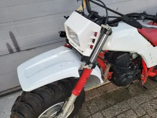 Foto 3 di 8: Yamaha BW200 | 1986 | Route 66 Auctions