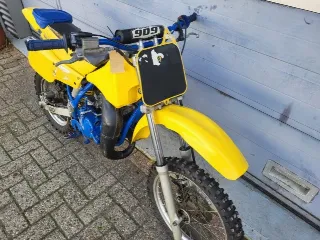 Foto 3 di 8: Suzuki RM80 | 1999 | Route 66 Auctions