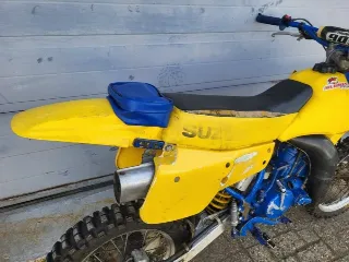 Foto 7 di 8: Suzuki RM80 | 1999 | Route 66 Auctions