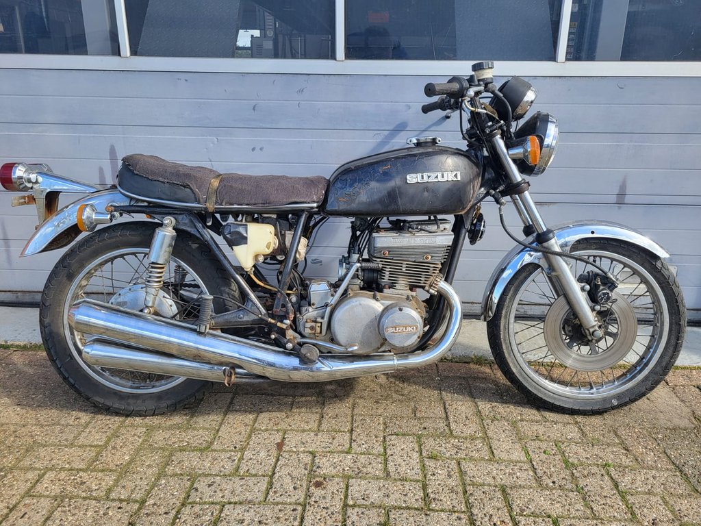 Suzuki GT550 | 1973 | Route 66 Auctions