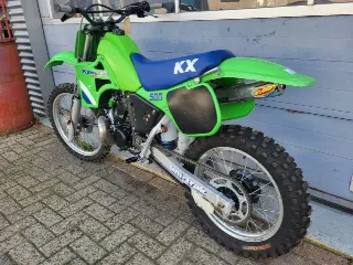 Foto 5 di 8: Kawasaki KX500 | 1985 | Route 66 Auctions