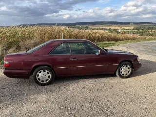 Foto 7 di 8: Mercedes-Benz E 200 Coupé | 1996 | Route 66 Auctions