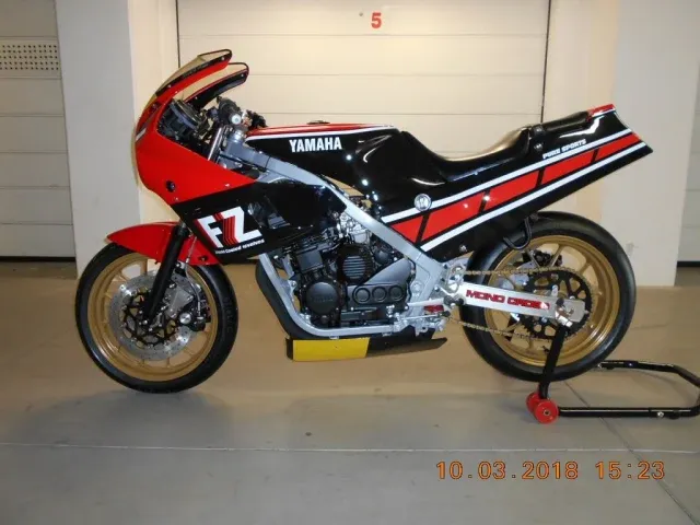 Yamaha FZ400R | 1990 | Route 66 Auctions