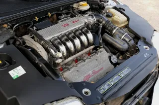 Foto 10 di 25: Alfa Romeo Spider 3.0i V6 24V cat L
