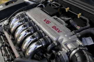 Foto 19 di 25: Alfa Romeo Spider 3.0i V6 24V cat L