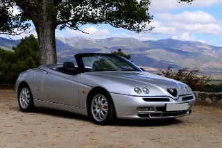 Foto 1 di 25: Alfa Romeo Spider 3.0i V6 24V cat L