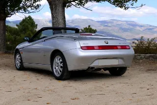 Foto 4 di 25: Alfa Romeo Spider 3.0i V6 24V cat L