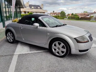 Foto 2 di 22: Audi TT Roadster