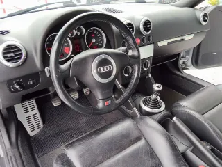 Foto 9 di 22: Audi TT Roadster