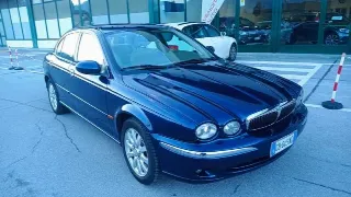 Foto 12 di 12: Jaguar X-Type