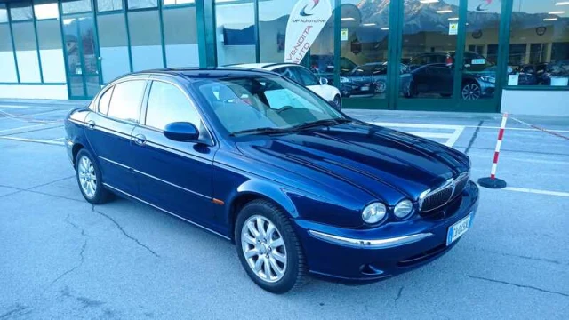 Jaguar X-Type