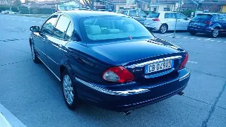 Foto 9 di 12: Jaguar X-Type