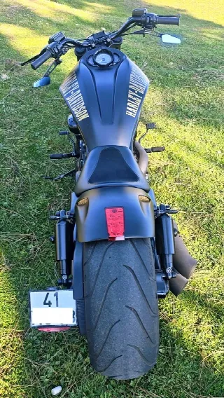 Foto 2 di 7: Harley-Davidson V-Rod Night Rod Special | 2013 | Route 66 Auctions