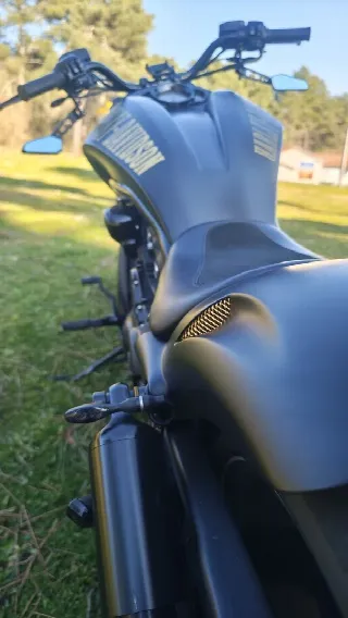 Foto 3 di 7: Harley-Davidson V-Rod Night Rod Special | 2013 | Route 66 Auctions