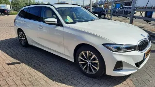 Foto 1 di 8: BMW 330e Touring | 2024 | Route 66 Auctions