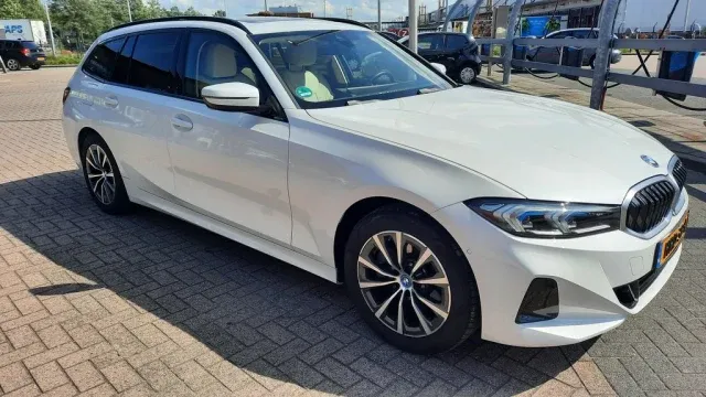 BMW 330e Touring | 2024 | Route 66 Auctions