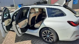 Foto 6 di 8: BMW 330e Touring | 2024 | Route 66 Auctions