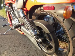 Foto 8 di 8: Harley-Davidson Screamin' Eagle V-Rod | 2005 | Route 66 Auctions