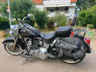 Foto 6 di 8: Harley-Davidson Heritage Softail Classic | 2008 | Route 66 Auctions