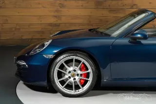 Foto 9 di 10: Porsche 911 Carrera S