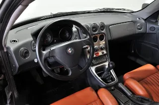 Foto 10 di 28: Alfa Romeo GTV 2.0i 16V T.S. cat Limited Edition ASI CRS