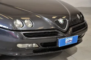 Foto 16 di 28: Alfa Romeo GTV 2.0i 16V T.S. cat Limited Edition ASI CRS