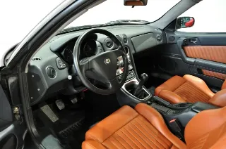 Foto 26 di 28: Alfa Romeo GTV 2.0i 16V T.S. cat Limited Edition ASI CRS