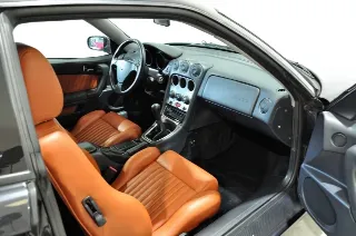 Foto 28 di 28: Alfa Romeo GTV 2.0i 16V T.S. cat Limited Edition ASI CRS