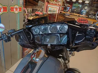 Foto 3 di 5: Harley-Davidson FLHTK Ultra Limited | 2014 | Route 66 Auctions