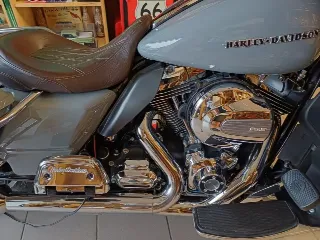 Foto 5 di 5: Harley-Davidson FLHTK Ultra Limited | 2014 | Route 66 Auctions