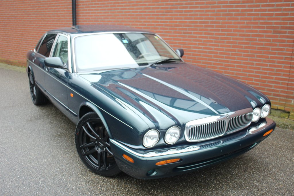 Jaguar XJ8 4.0 | 2000 | Route 66 Auctions