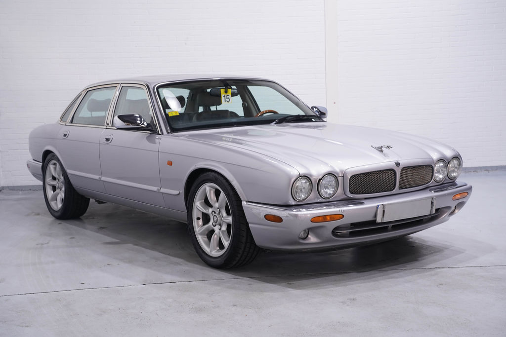 Jaguar XJR 4.0 V8 Supercharged | 2000 | Route 66 Auctions