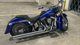 Foto 2 di 8: Harley-Davidson Fat Boy | 2000 | Route 66 Auctions