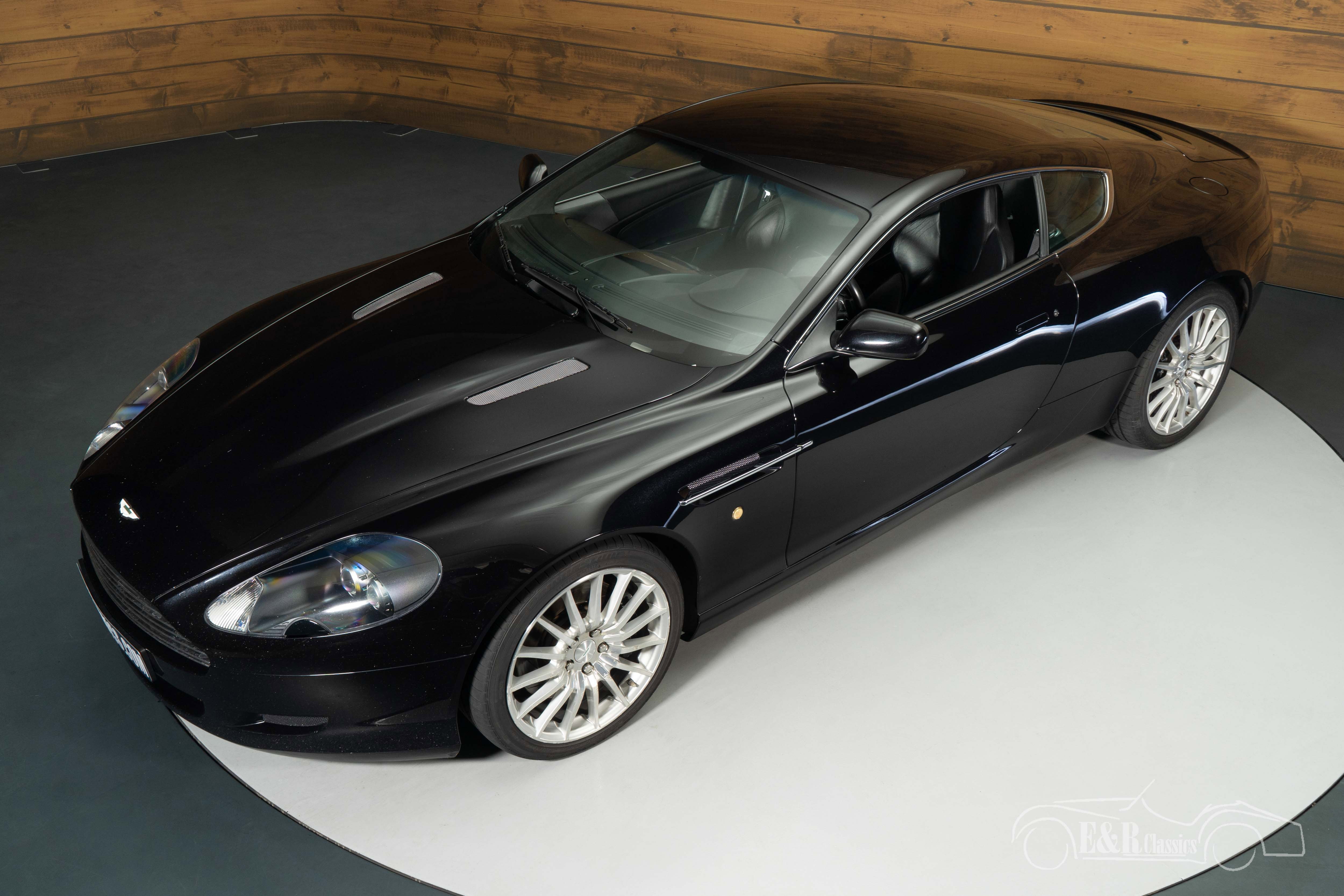 Aston Martin DB9